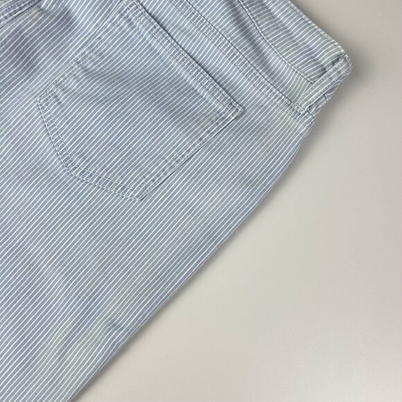 Chico's Blue & White Striped So Slimming‎ Girlfriend Slim Leg Shorts Size 10 - Picture 6 of 12